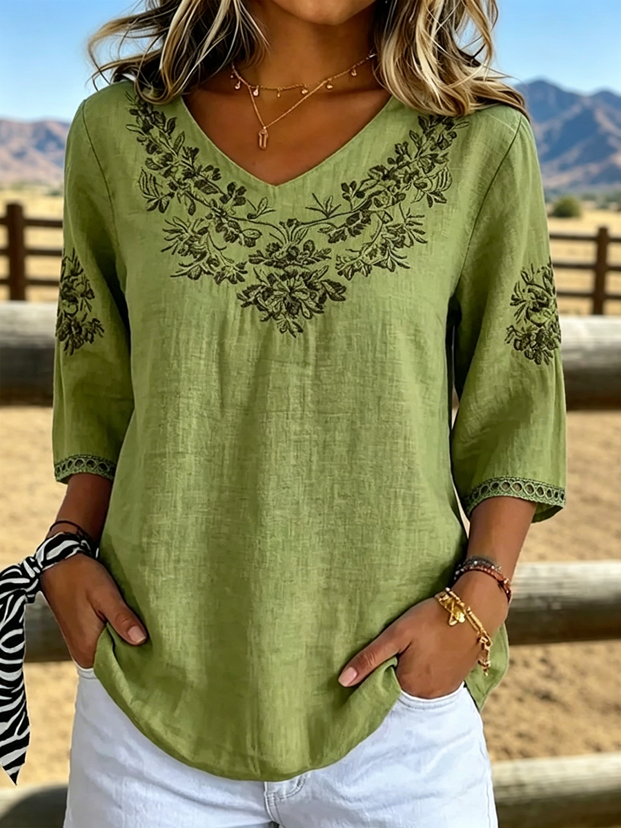 Women's Retro Western Printed V-neck 3/4 Sleeve Casual T-shirt