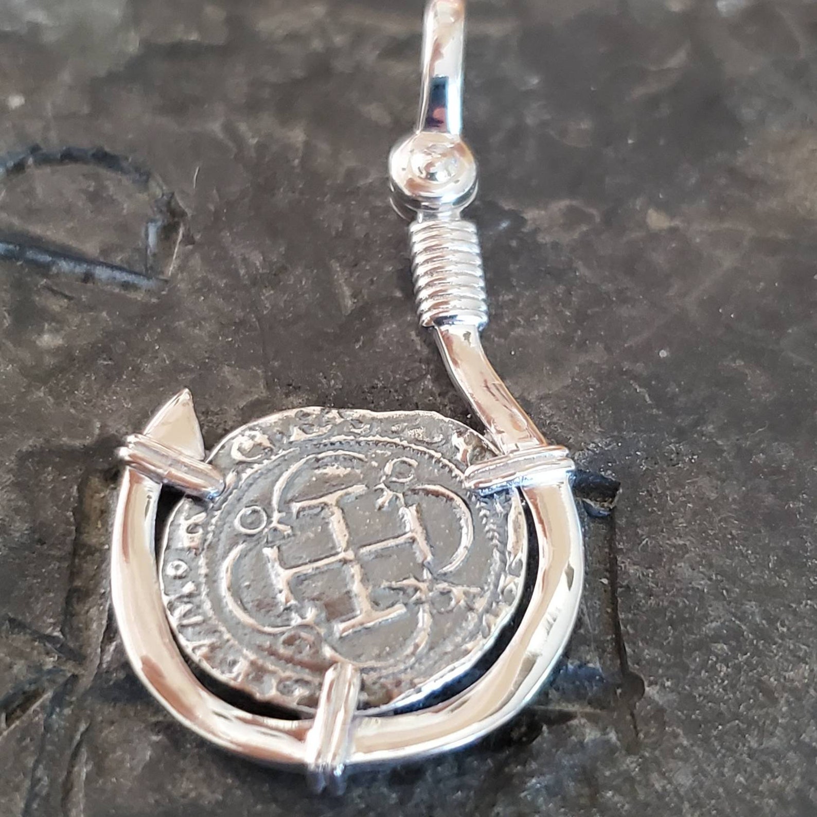 Fish Hook Pendant - Lost Treasure