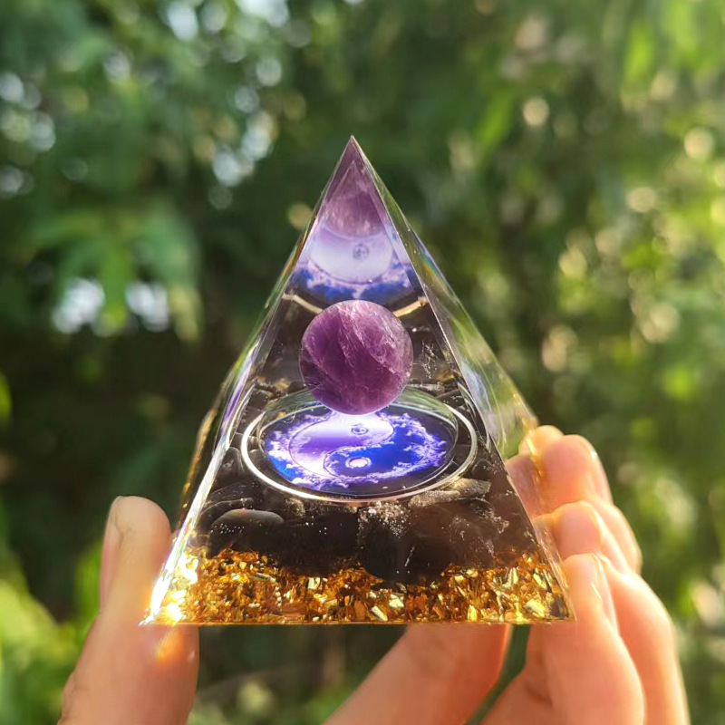 Glimmer Crystal Pyramid Energy Generator