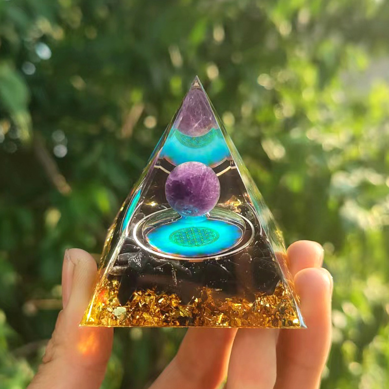 Glimmer Crystal Pyramid Energy Generator