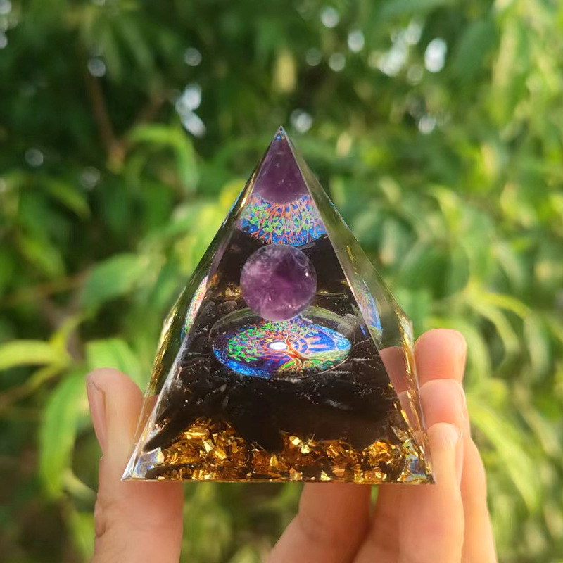 Glimmer Crystal Pyramid Energy Generator