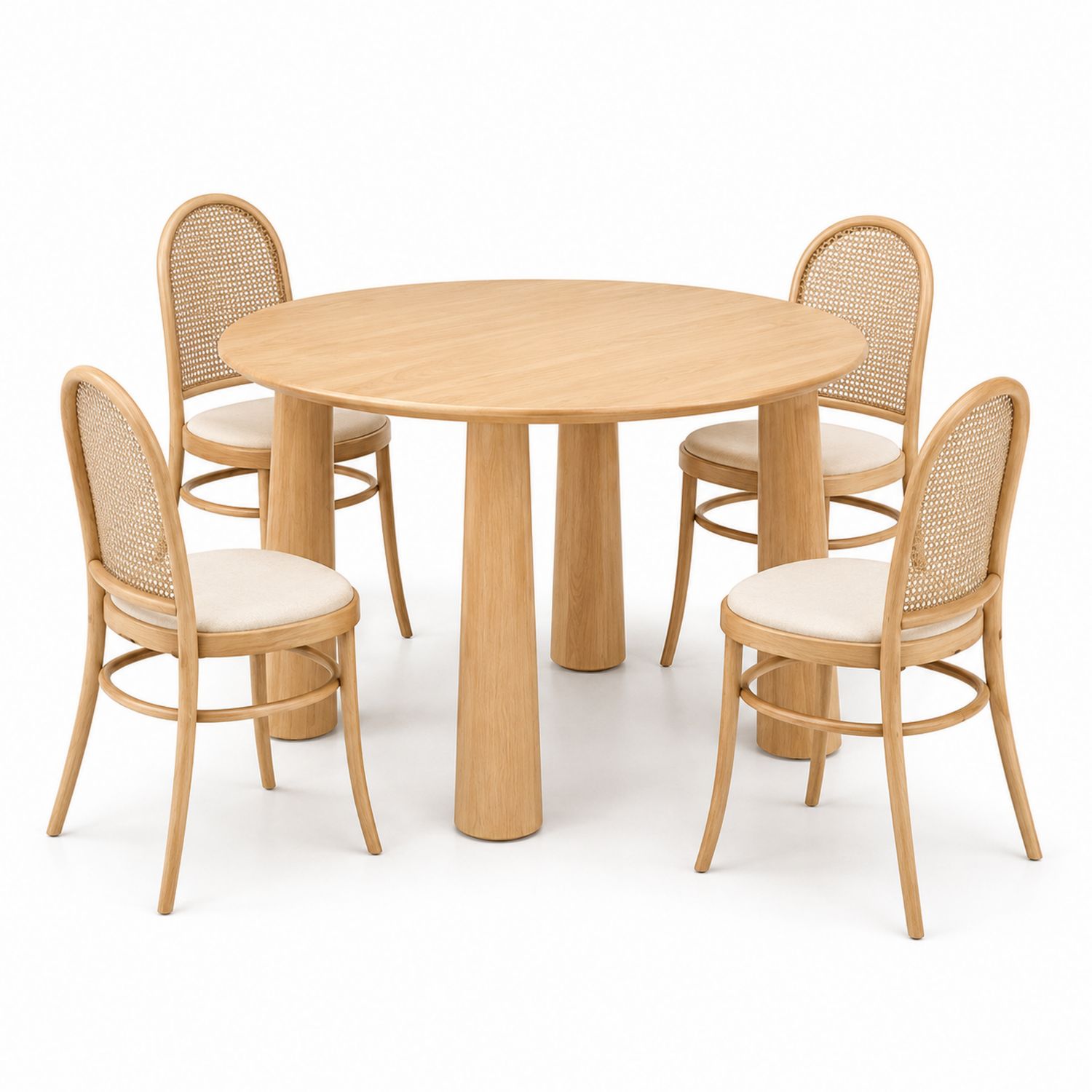 Runder Holztisch mit 4 Stühlen