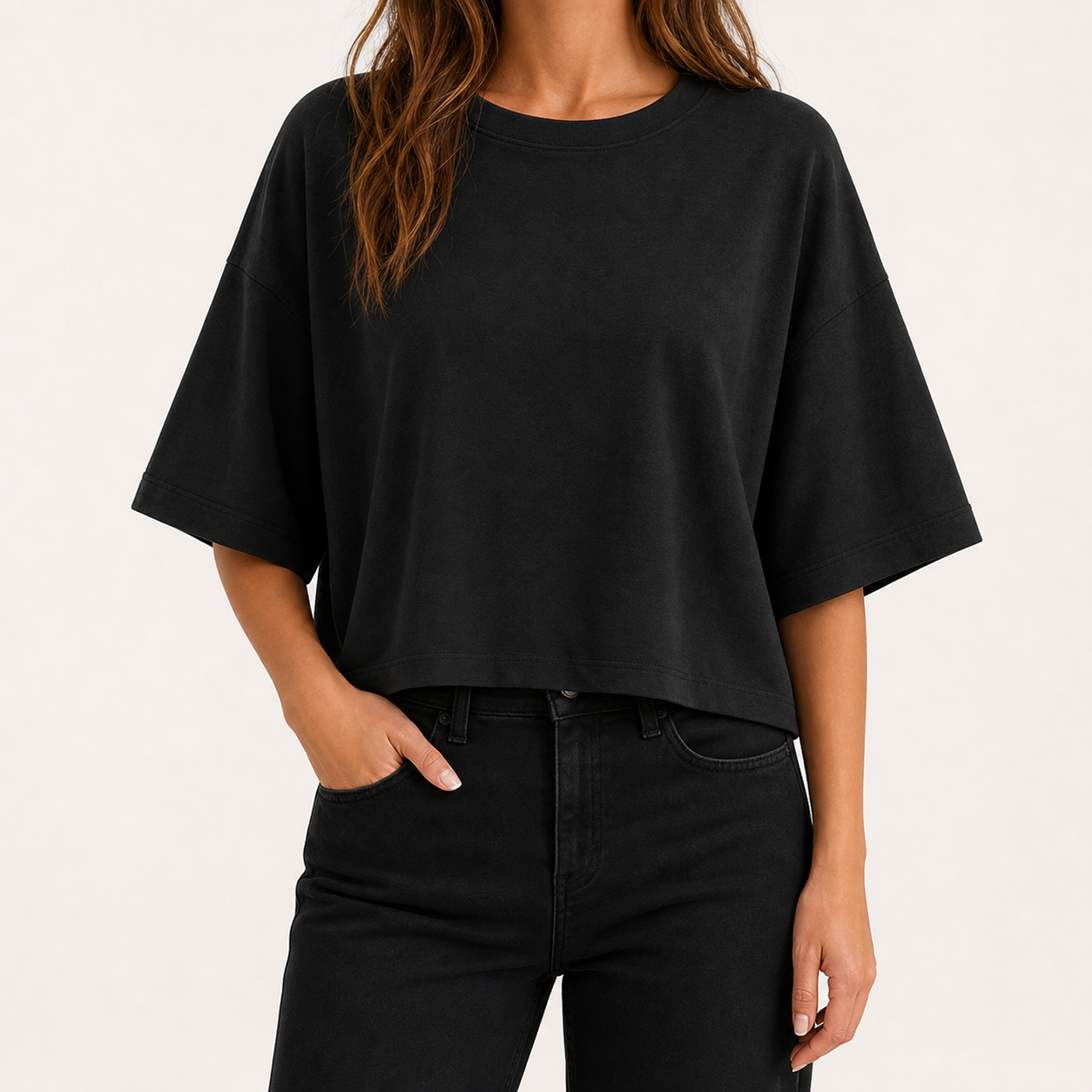 Black oversized cropped crew neck tee