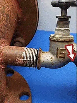Tepelně odolné lepidlo na svařované konstrukce