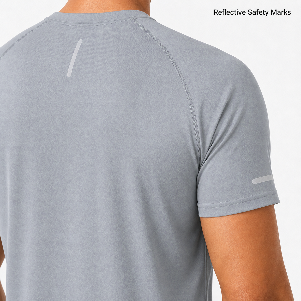 Reflective sleeve and upper back mark detail