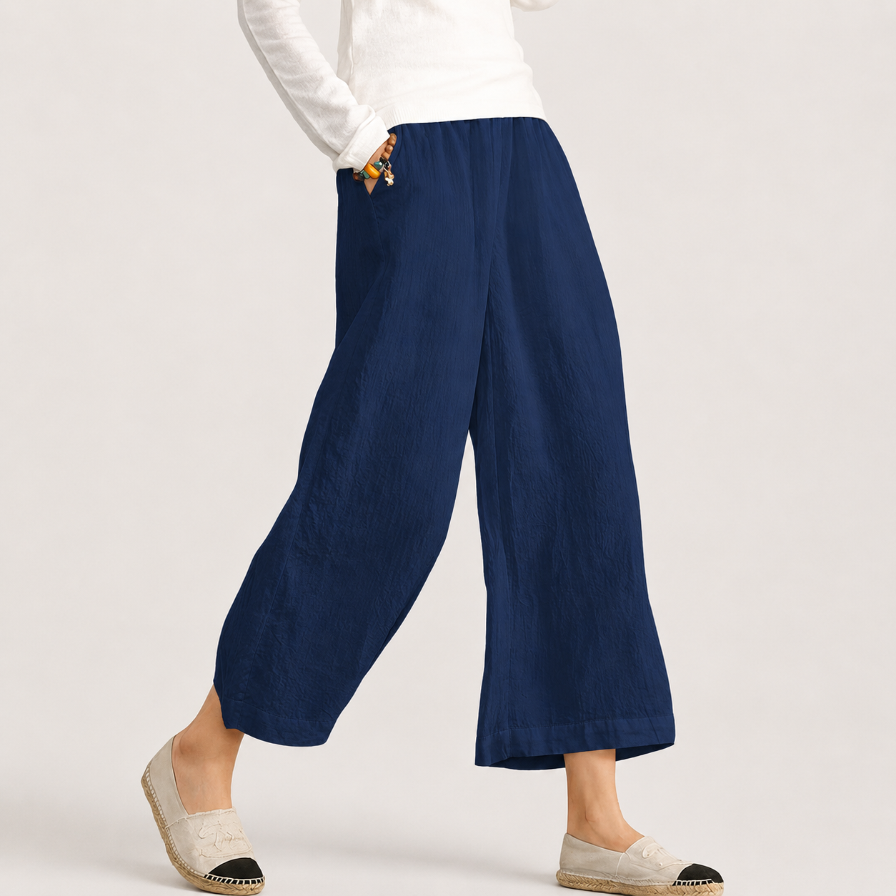 Terracotta wide leg pants model image