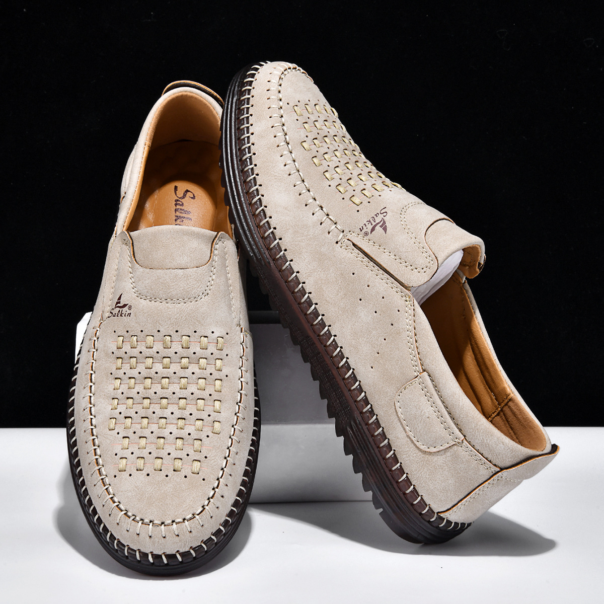 Men's breathable casual walking shoes with arch support