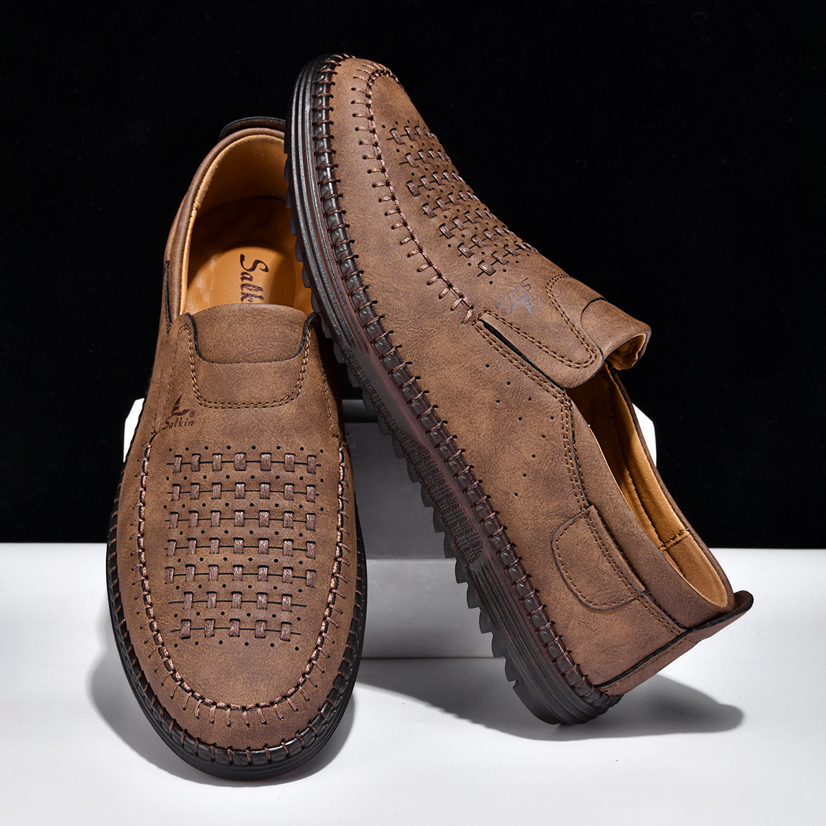 Men's breathable casual walking shoes with arch support
