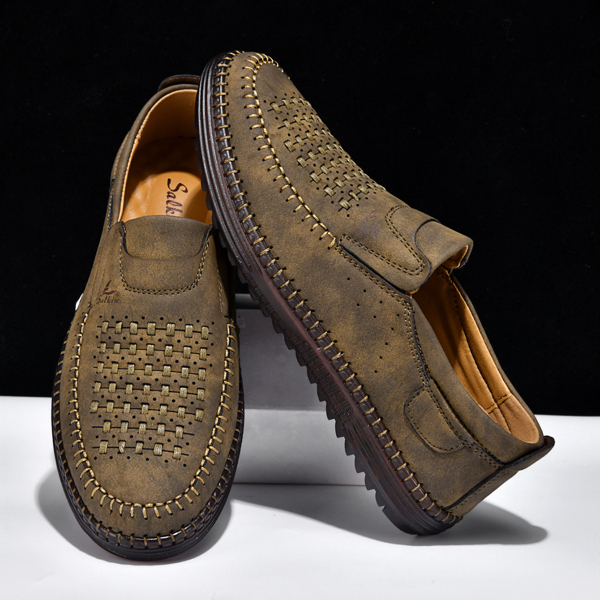 Men's breathable casual walking shoes with arch support