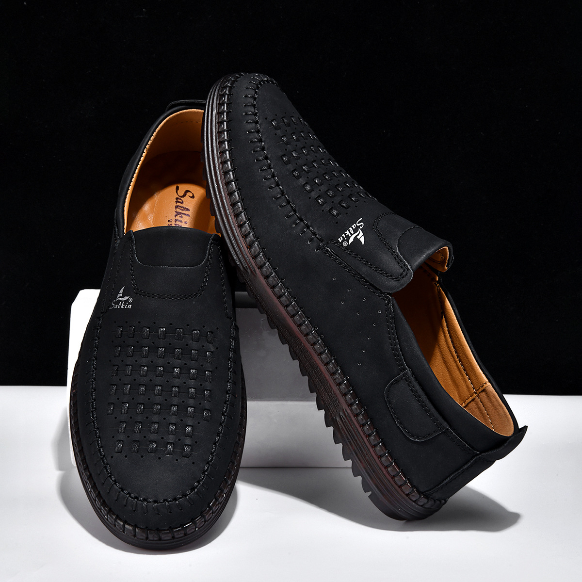 Men's breathable casual walking shoes with arch support
