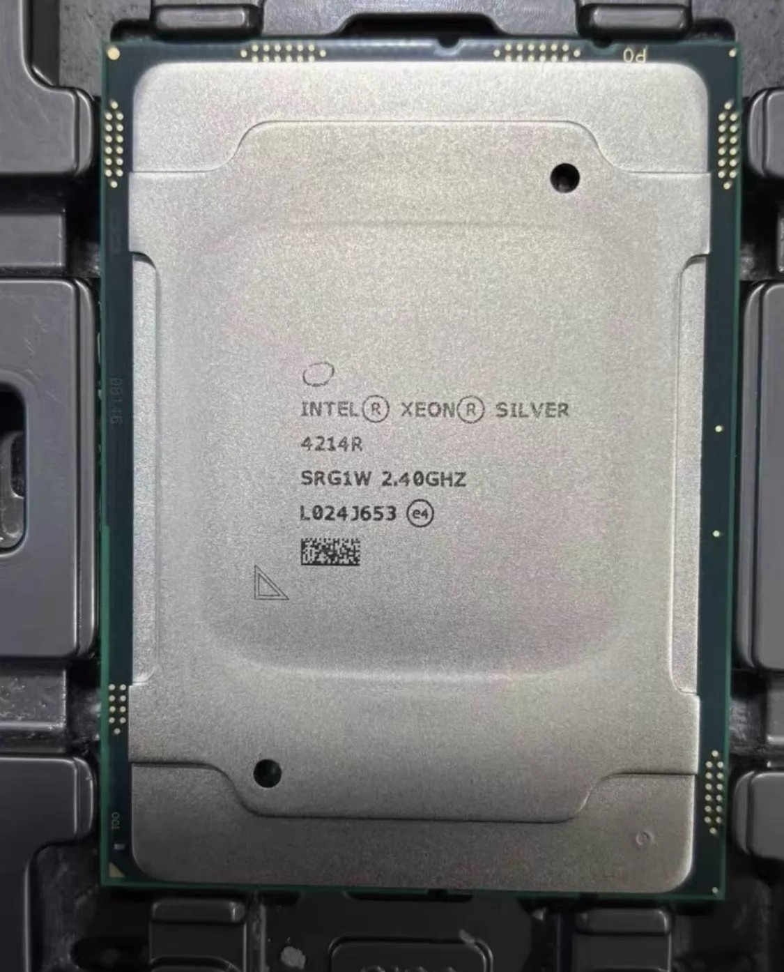 intel xeon 4214R 4214 4214Y 4215 4215R 4216 4216R cpu LGA3647 Used Processor