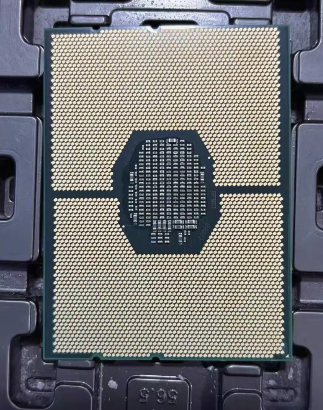intel xeon 4214R 4214 4214Y 4215 4215R 4216 4216R cpu LGA3647 Used Processor