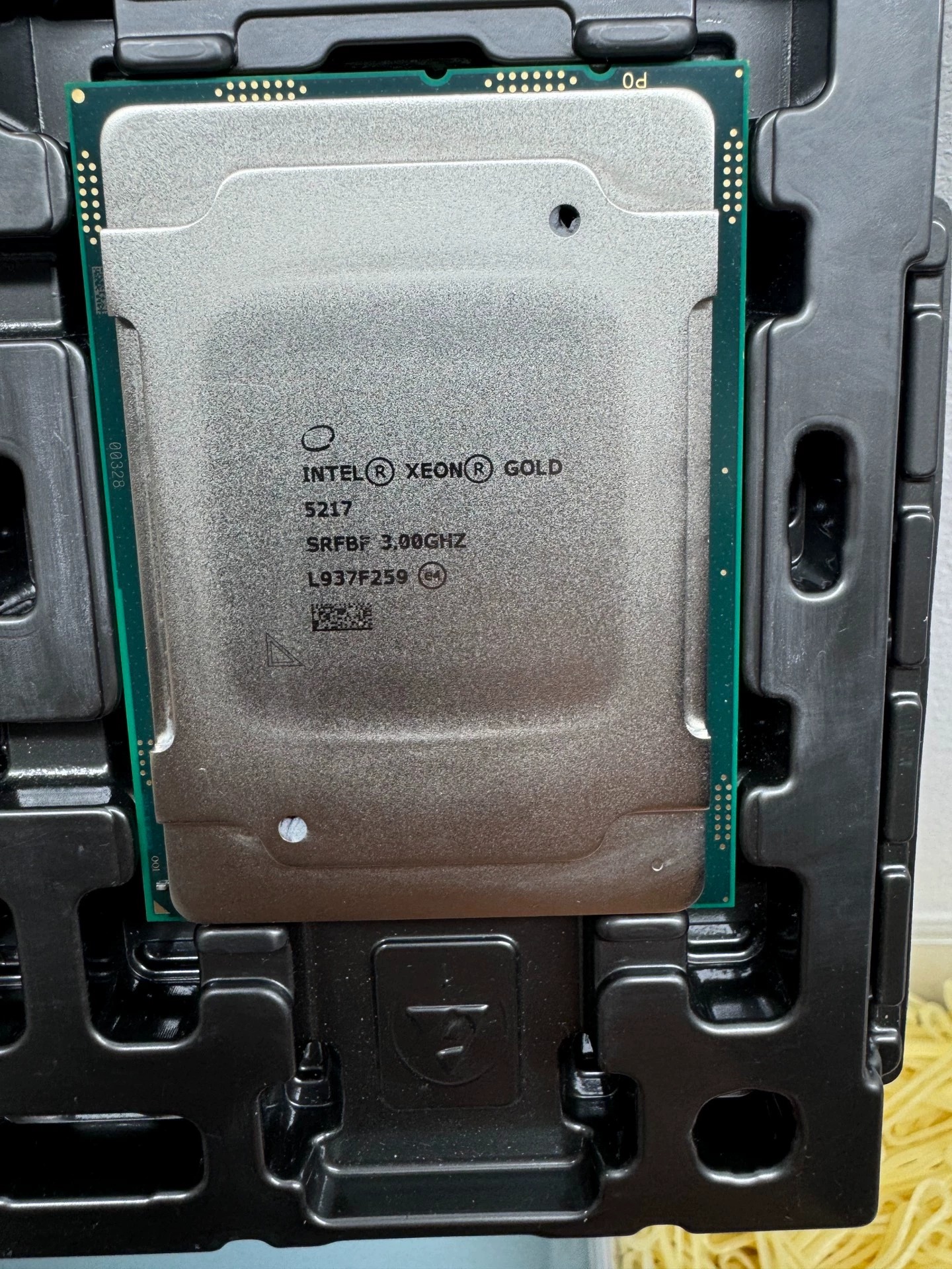 2nd intel xeon intel xeon Gold Platinum 5217 5218 6248R 8260 8280 8280L LGA3647 CPU Used Processor