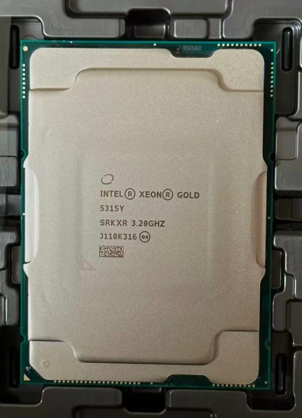 3rd intel Xeon Gold 5315Y 5317 5318N 5318S 5318Y 5318H 5320 5320T 5320H LGA4189 CPU Used Processor
