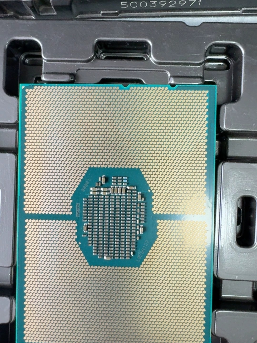 2nd intel xeon 6212U 6222V 6226R 6226 6230 6230N 6230T 6230R cpu LGA3647 CPU Used Processor