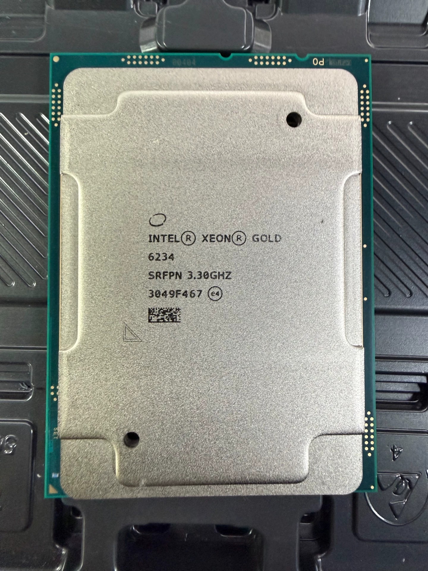 2nd intel xeon 6234 6238 6238M 6238T 6238R 6240 6240L 6240Y 6240R LGA3647 Used Processor