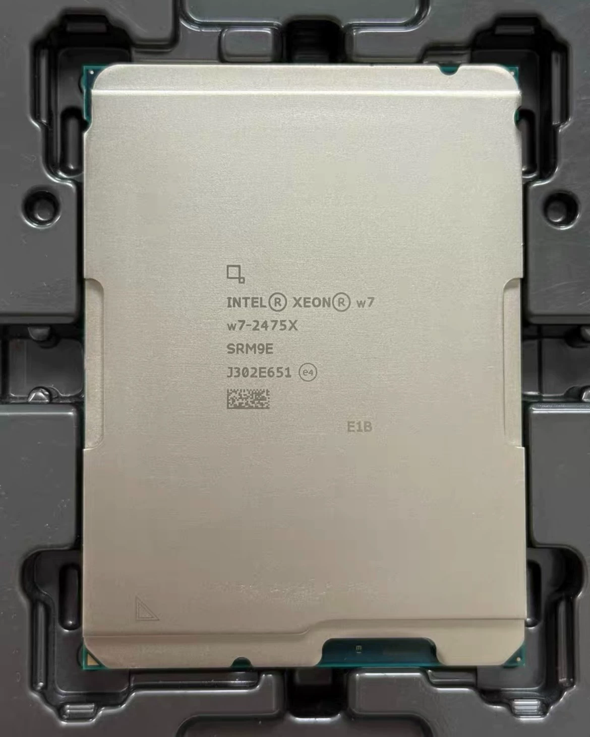 GPU Server Processor CPU Intel Xeon W3-2423 2425 2435 W5-2445 2455X 2465X W7-2475X W9-2495X