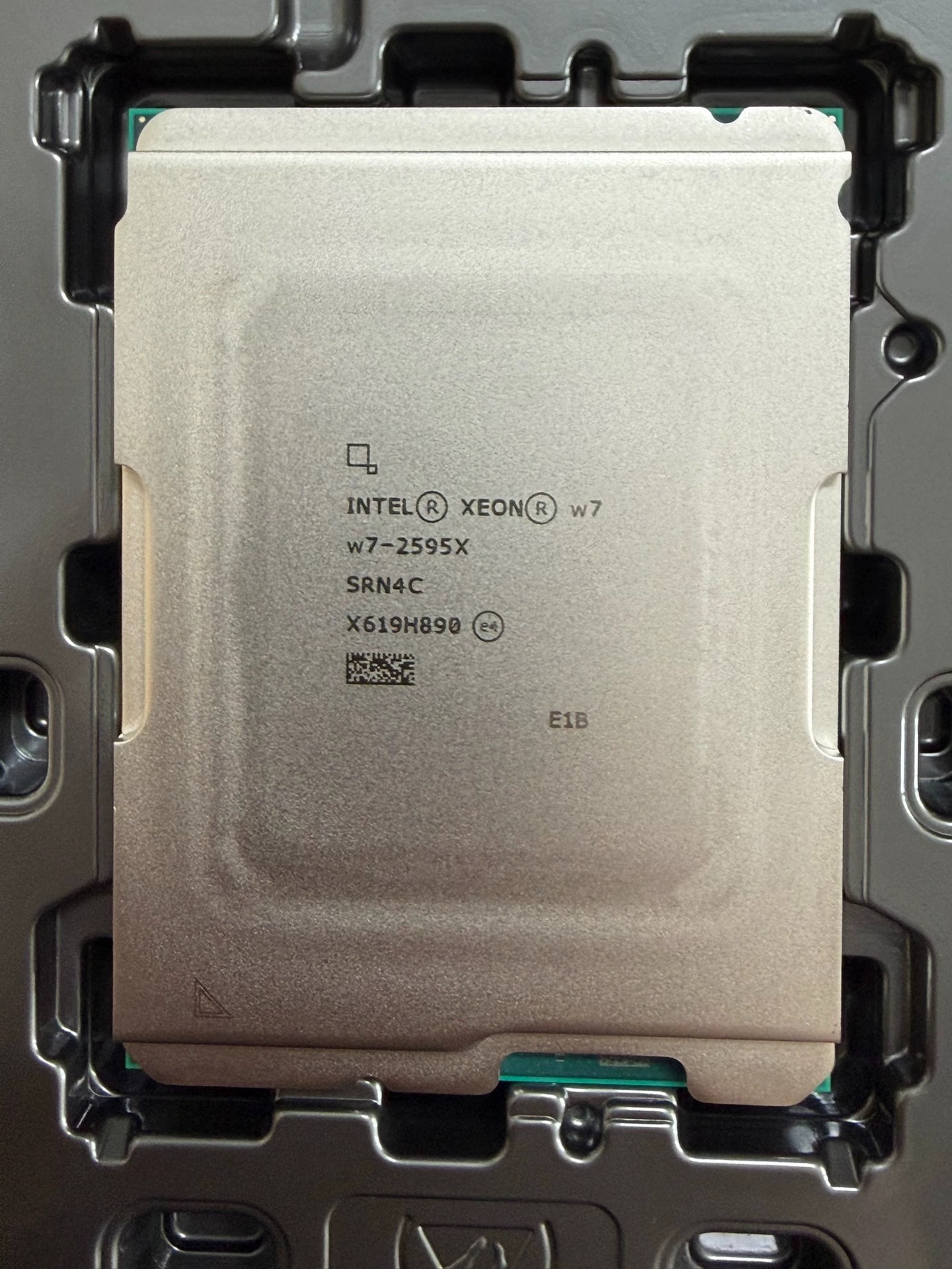 Socket 4677 Server Used Processor CPU Intel Xeon W3-2525 W3-2535 W5-2545 W5-2555X W5-2565X W7-2575X W7-2595X