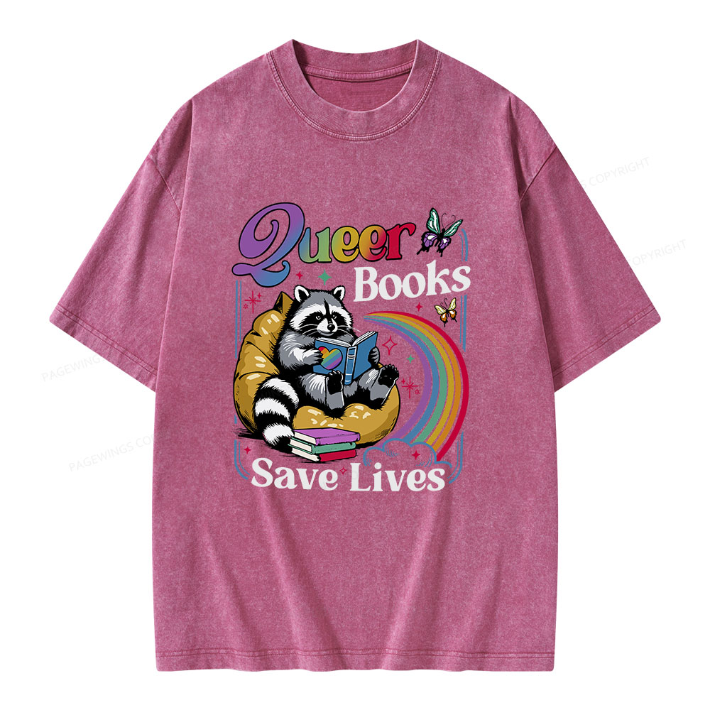 Pagewings „Queer Books Save Lives“-Unisex-T-Shirt (im Used-Look)