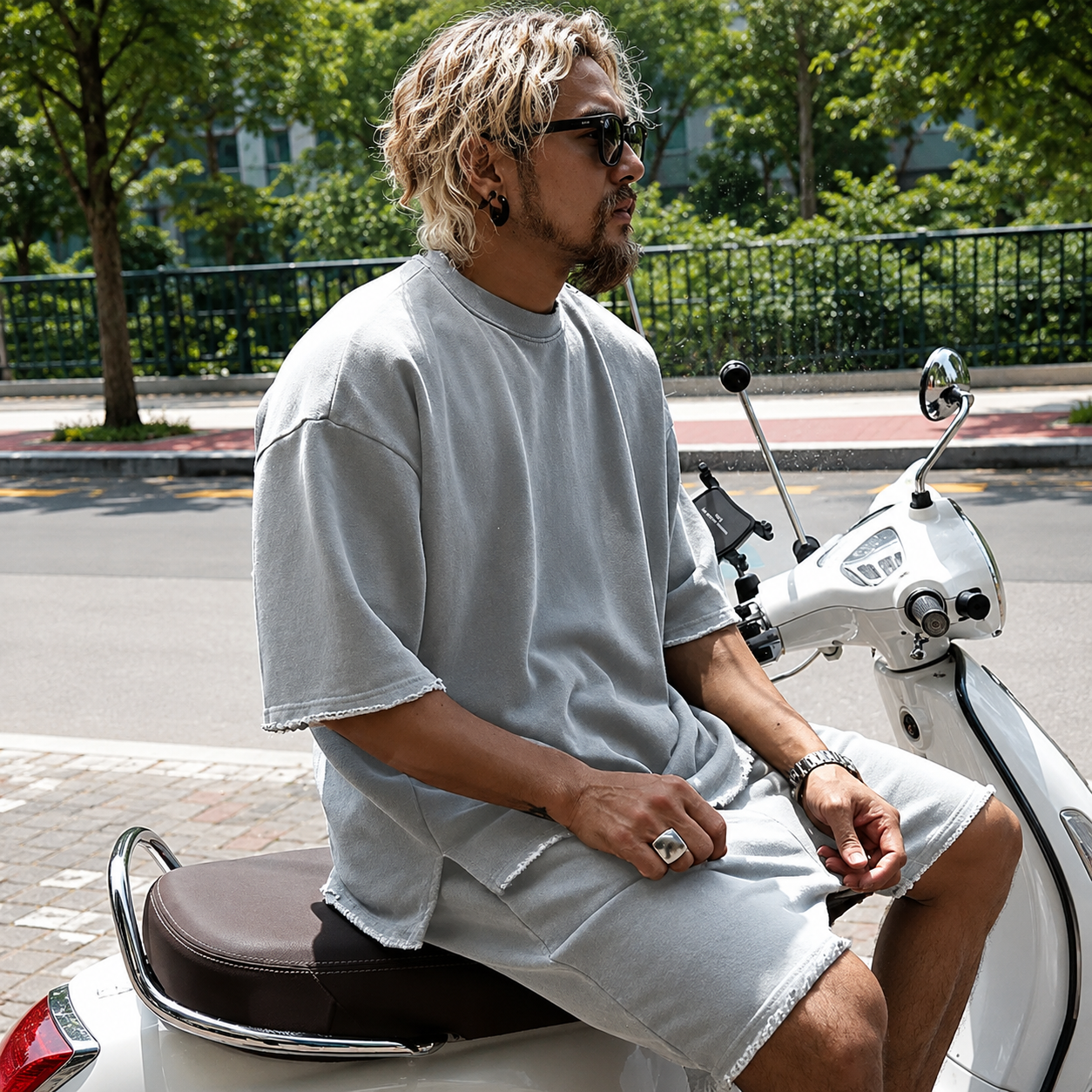 Men's Oversized Frayed Edge T-Shirt & Shorts 2-Piece Casual Set