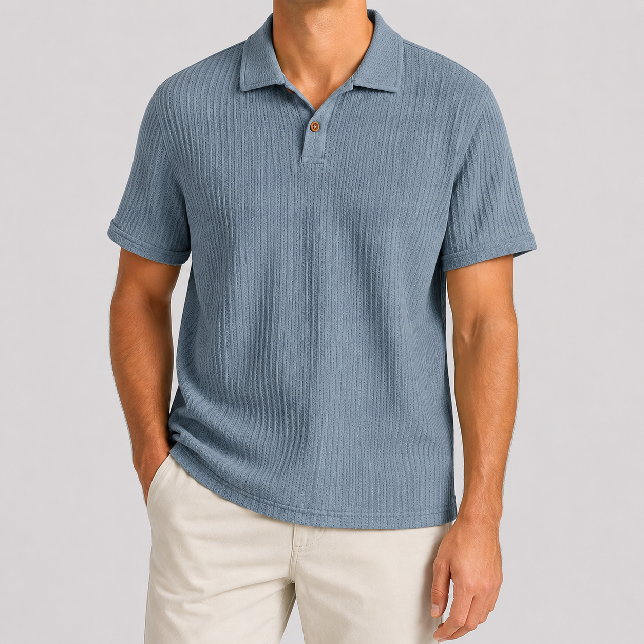 Polo collar and single button detail