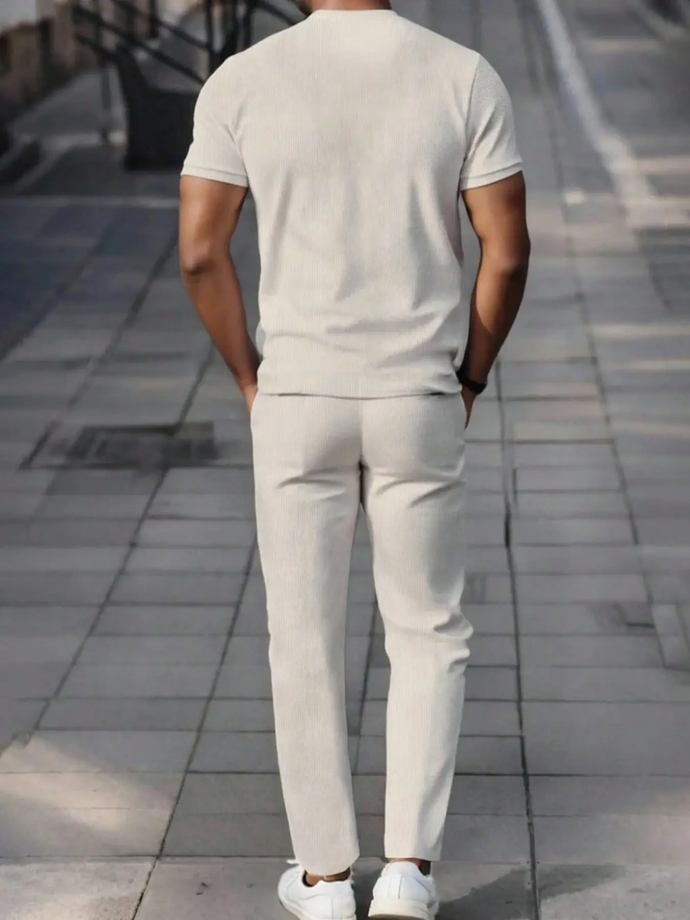Men's Casual Solid Color Two-Piece Set - Comfortable & Stylish