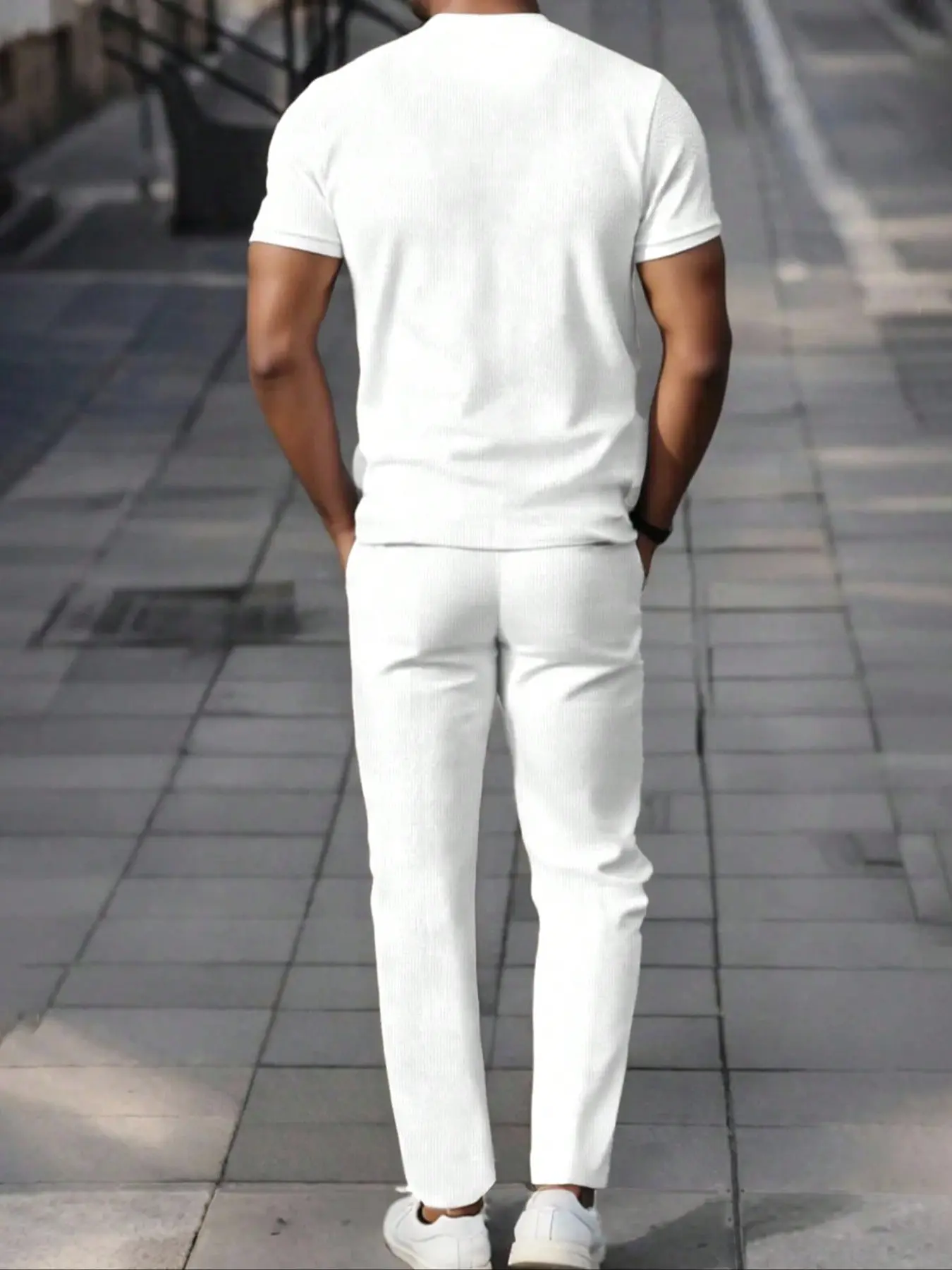 Men's Casual Solid Color Two-Piece Set - Comfortable & Stylish