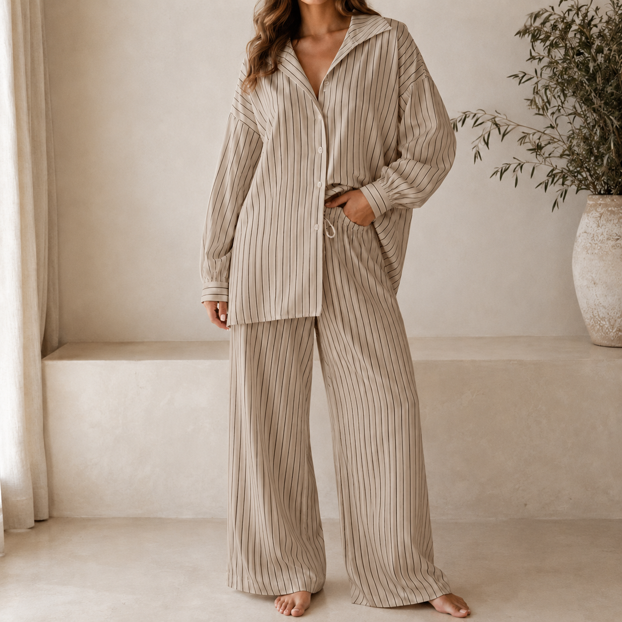 Soft taupe relaxed striped lounge set model view