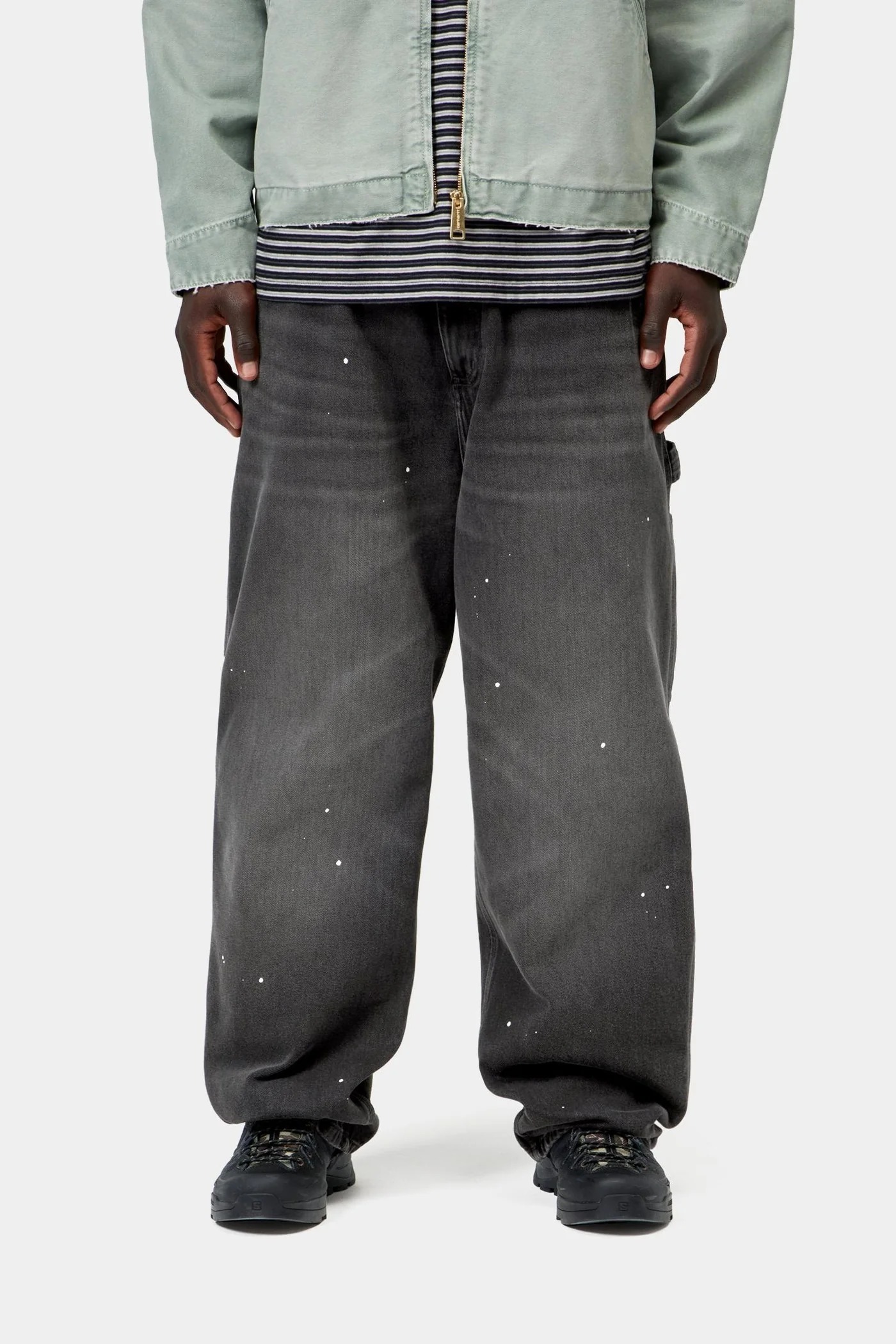 Men's straight-leg jeans with distressed stains