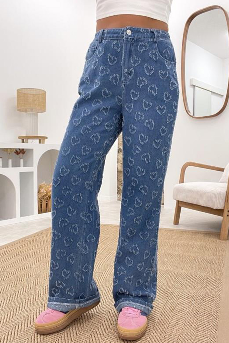 Elegant Hand-Crochet Floral Classic Jeans