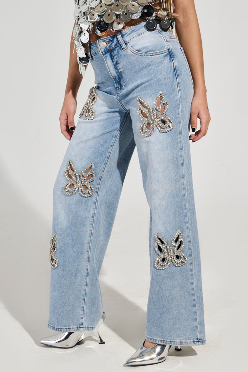 Elegant Crystal Butterfly Accent High-Waisted Jeans