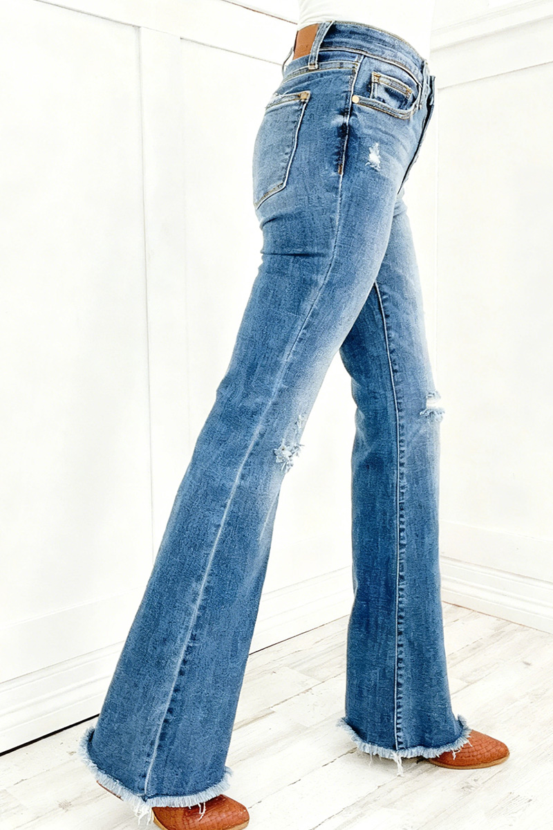 Vintage Fit Stretch Flared Jeans With Multiple Buttons