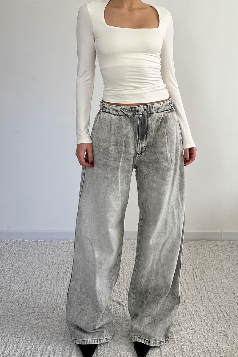 Ladies Low Rise Baggy Jeans With Dropped Waist