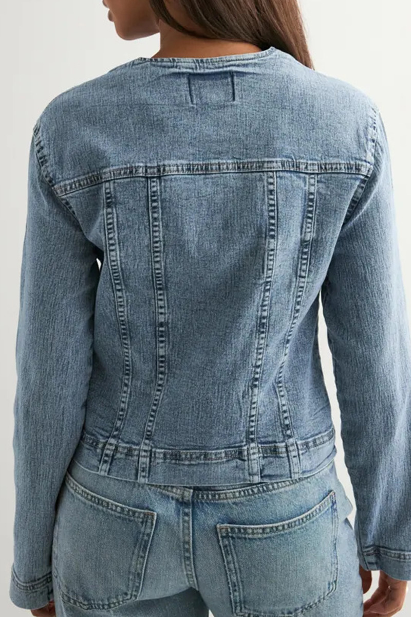 Women’s Essential Crew Neck Button Up Denim Jacket