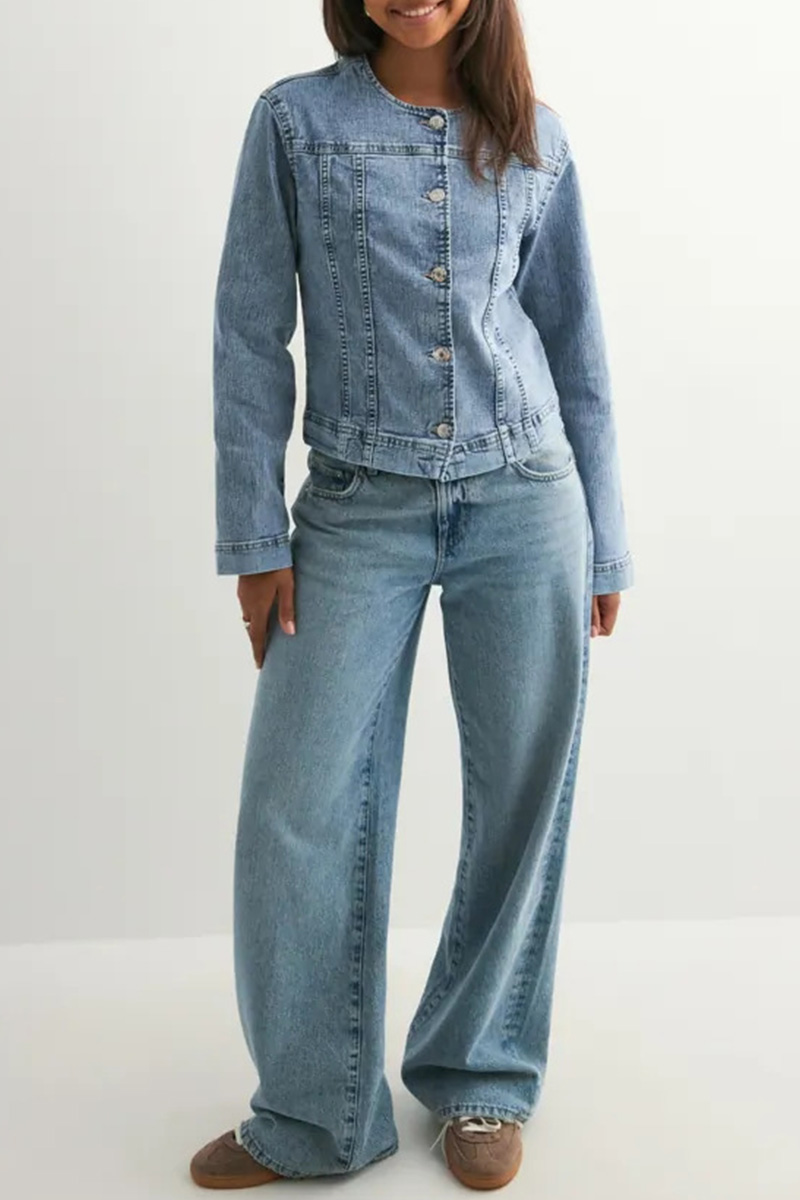 Women’s Essential Crew Neck Button Up Denim Jacket