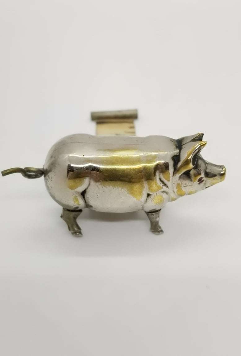 1880s Vintage Pig Tape Measure – Antique-Inspired Mini Collectible