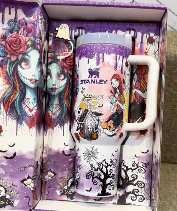💥 2025 MEGA SALE OFF ️🔥Glow-in-the-dark Sally x Jack Skellington 40oz Tumbler