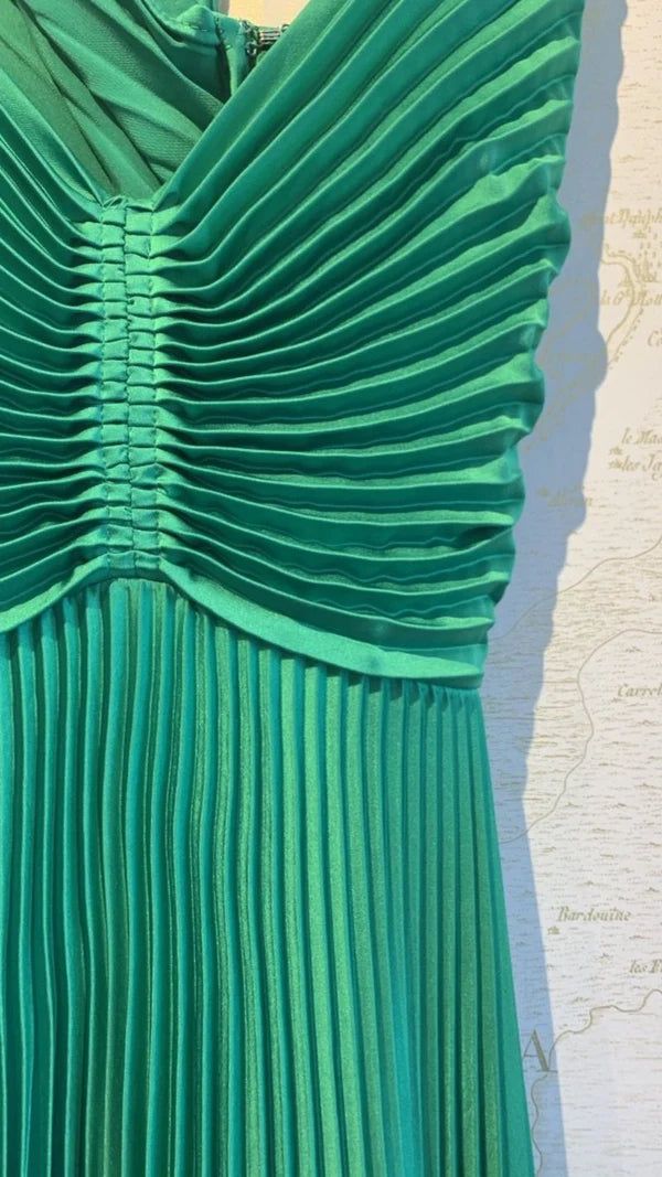 Stylish A Line Halter Neck Green Long Party Dress with Keyhole