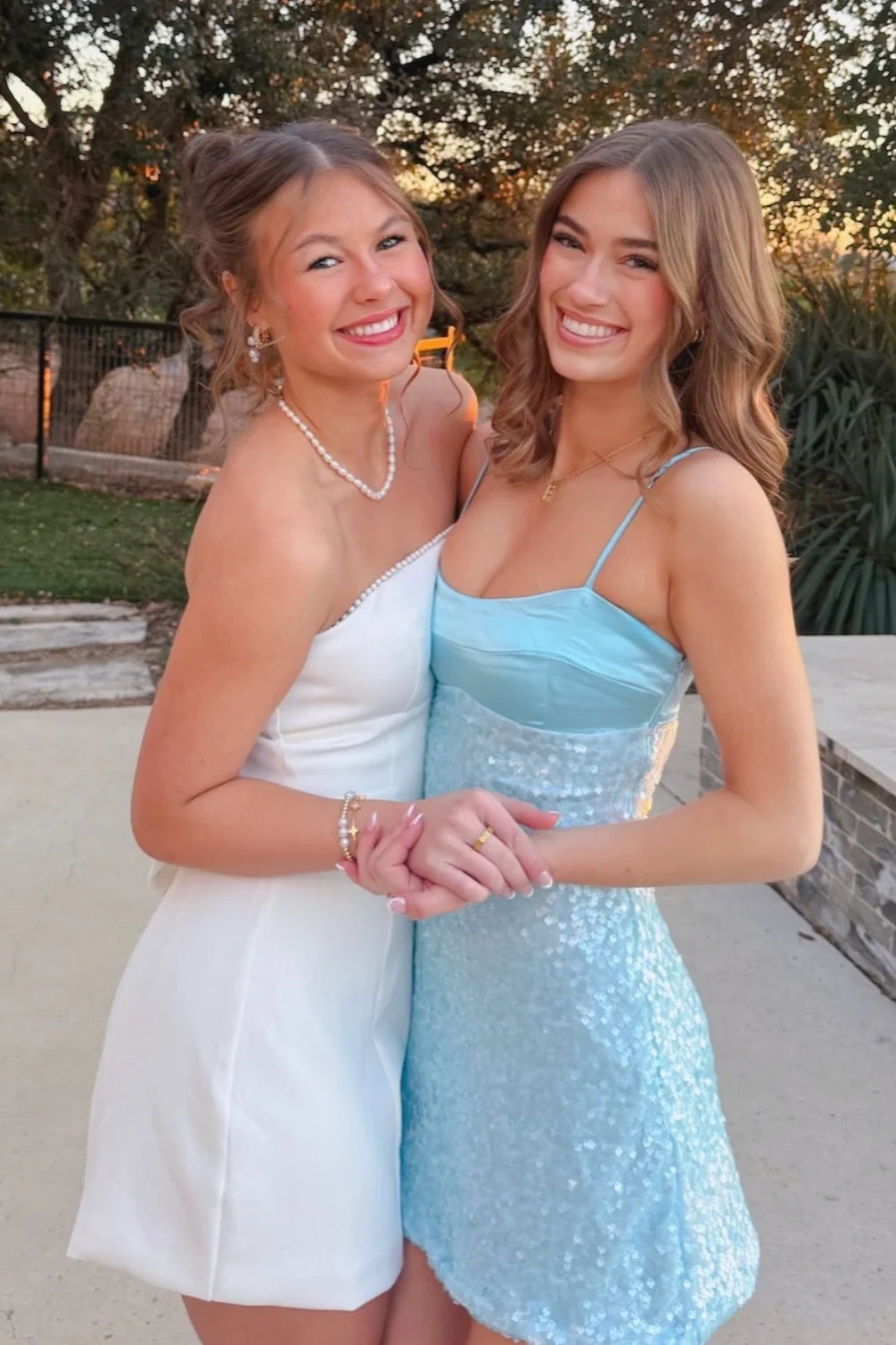 Bling Sheath Spaghetti Straps Blue Short Homecoming Dress with Sequins
