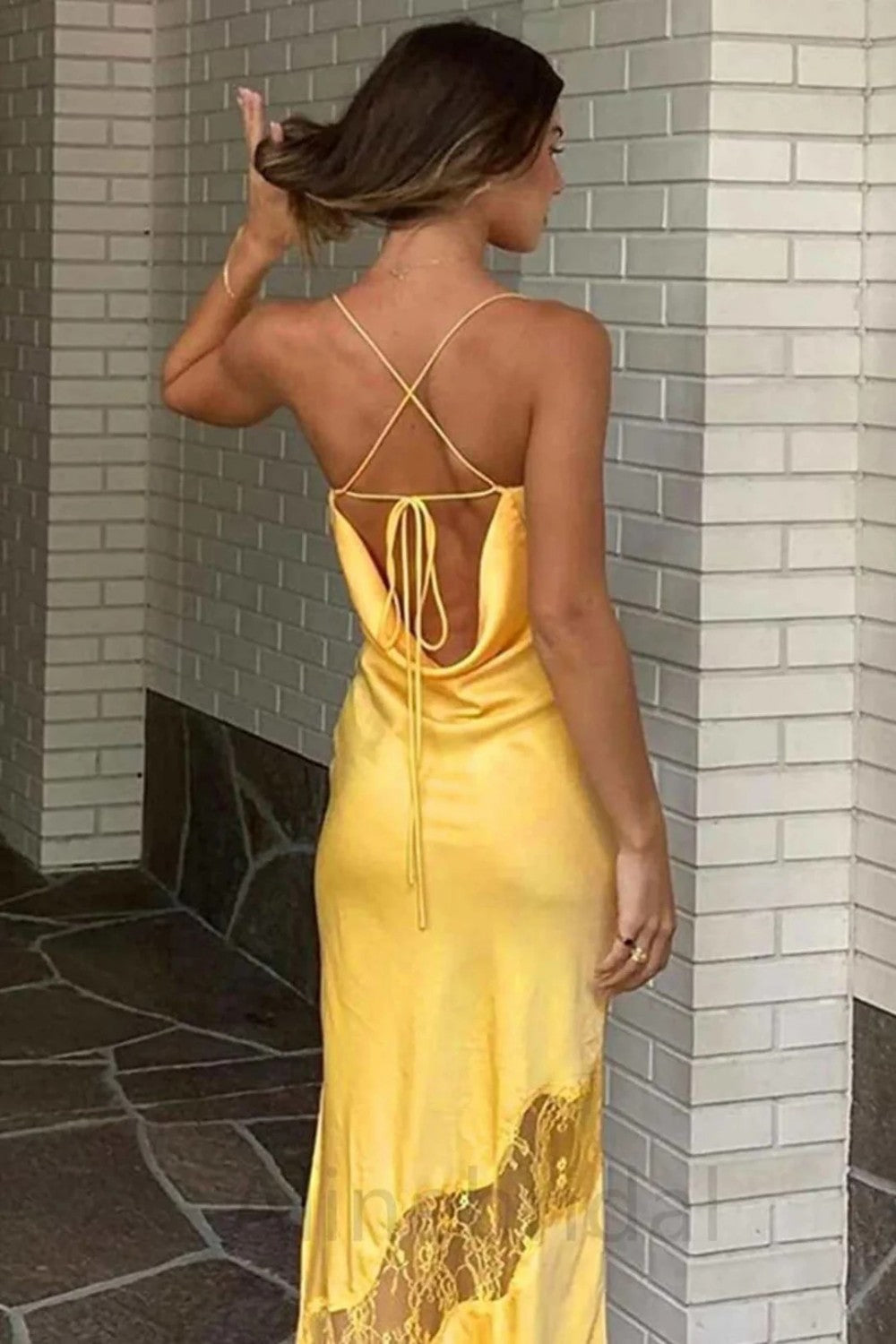 Chic Yellow Satin Gown with Lace Accents for Formal Occasions
