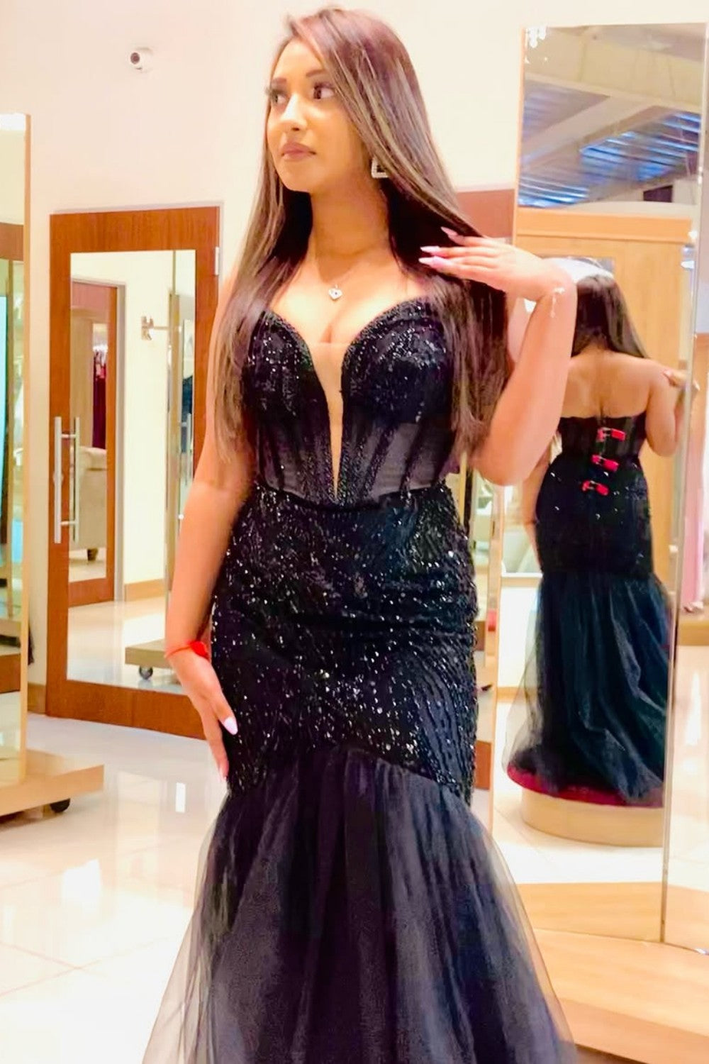 Classic Black Sequin Deep V Neck Mermaid Prom Dress With Tulle Skirt