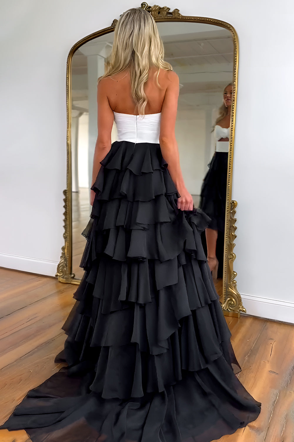 Romantic Blush Pink Strapless Chiffon Tiered Prom Gown for Formal Evenings