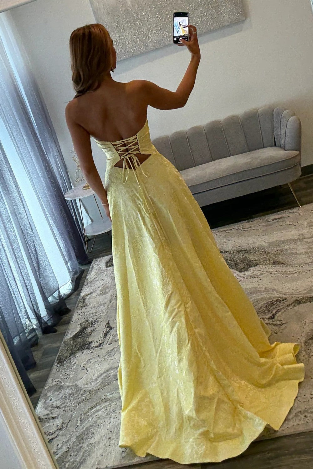 Elegant Yellow Sweetheart Jacquard Prom Dress With Front Cutout Detail