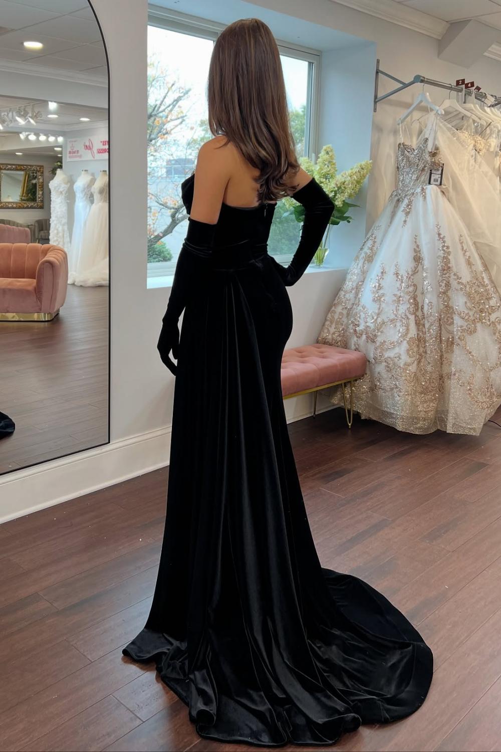Elegant Mermaid Sweetheart Black Long Prom Dress with Split Front Beading