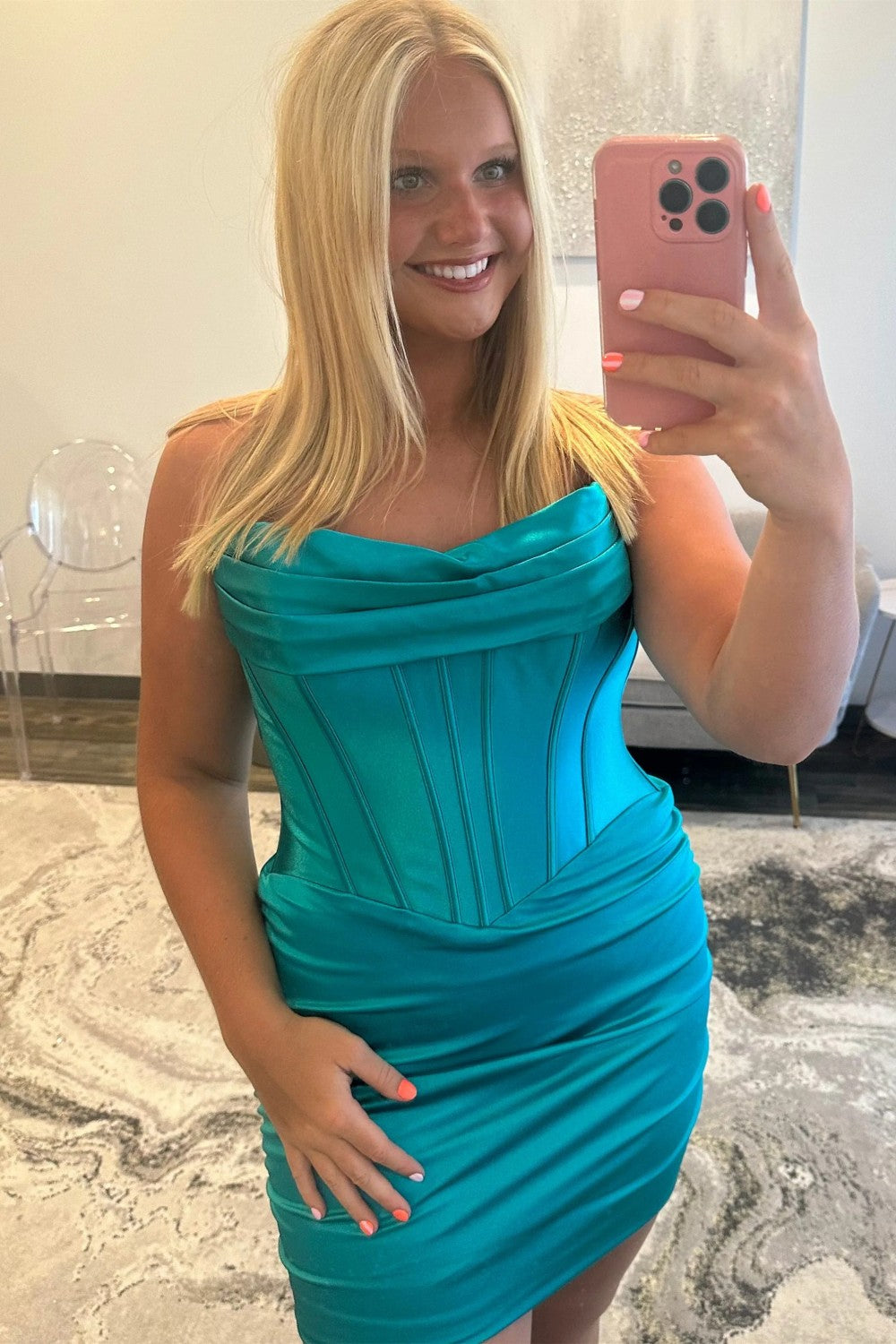 Elegant Strapless Corset Style Ruched Bodycon Mini Homecoming Dress
