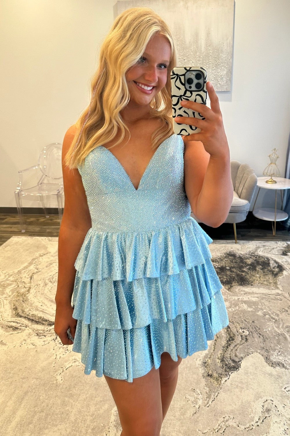 Glamorous A-Line Spaghetti Straps Short Tiered Sparkly Homecoming Dress