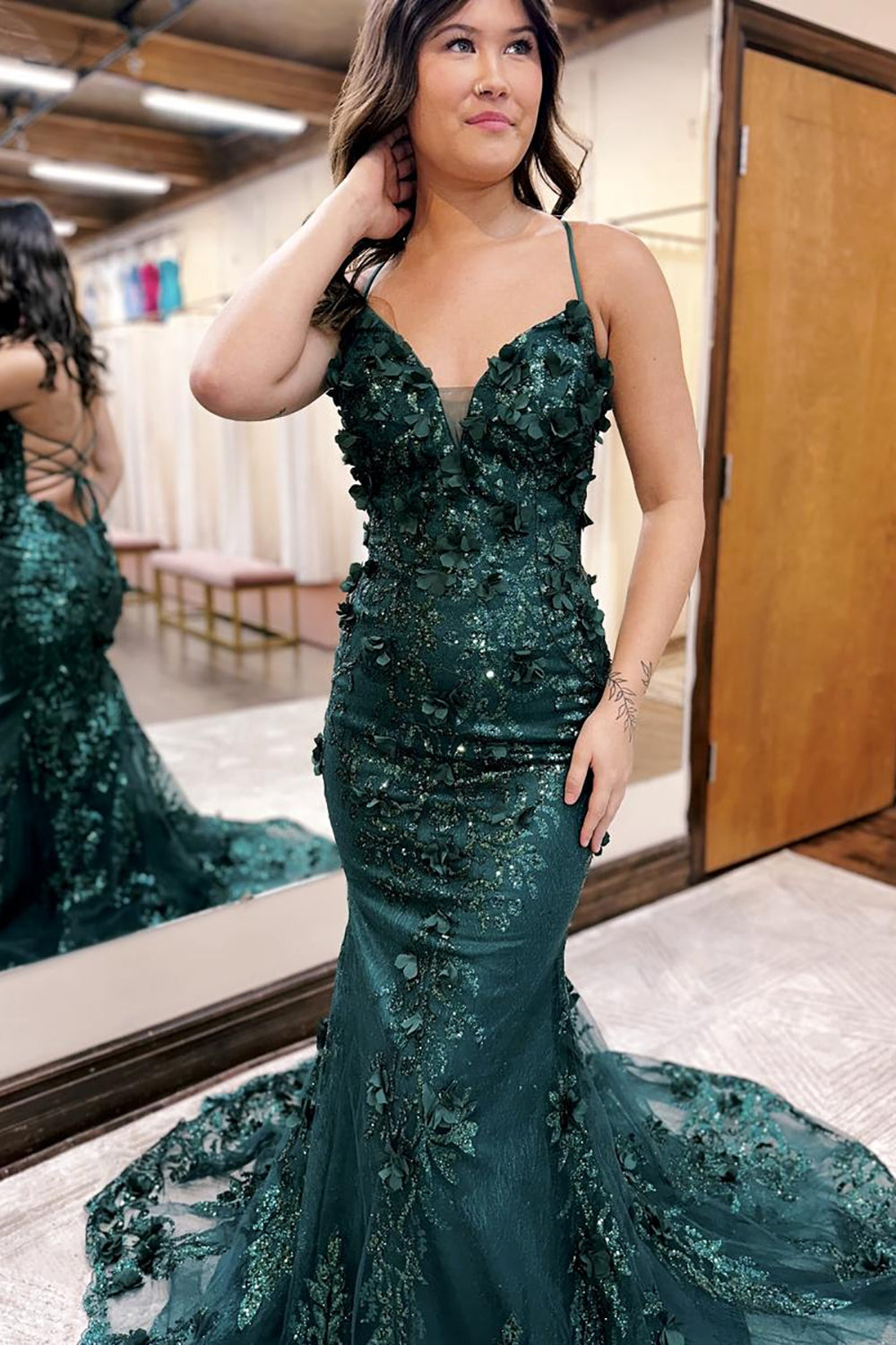 Gorgeous Dark Green Spaghetti Straps Mermaid Prom Dress with 3D Appliques