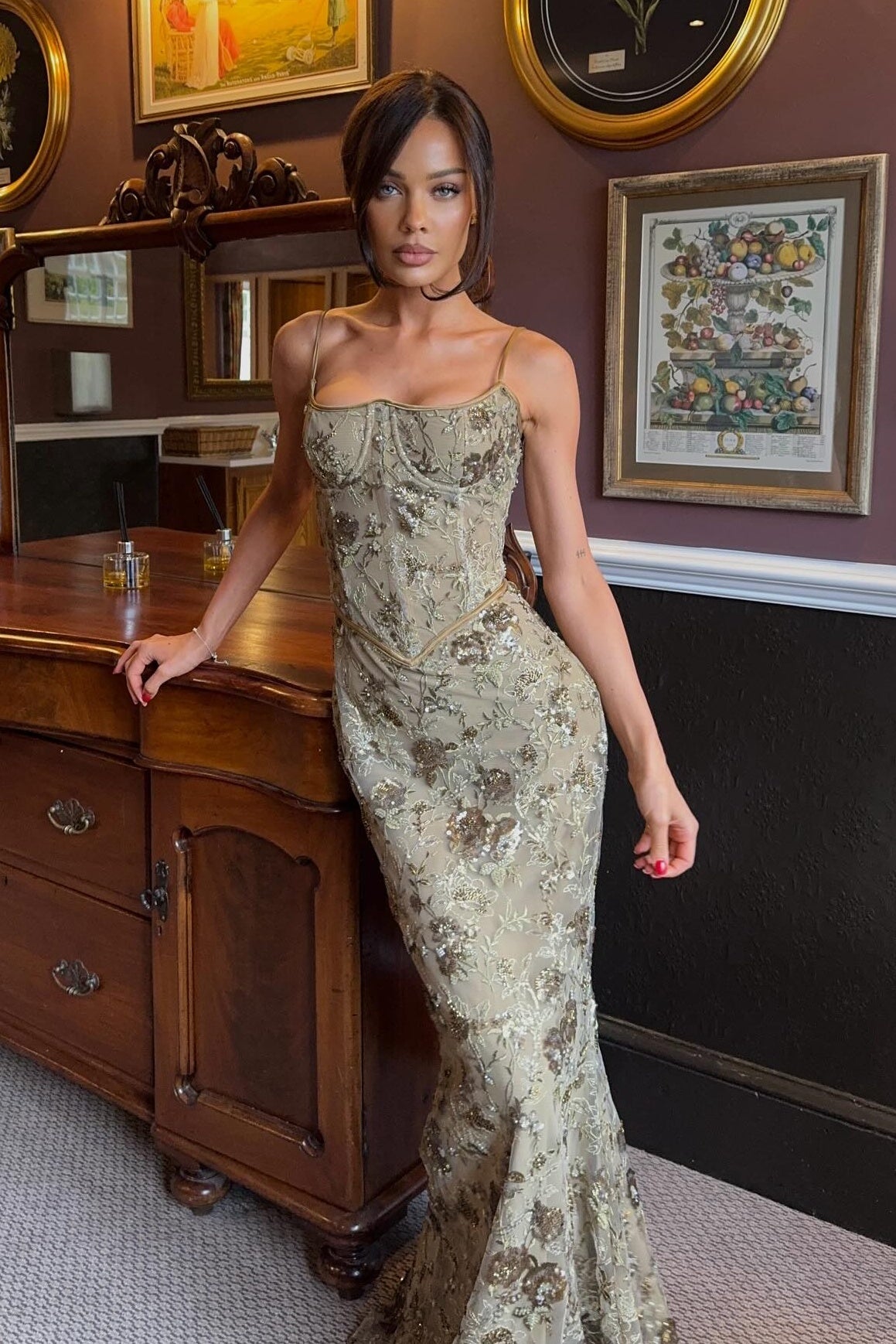 Gorgeous Mermaid Spaghetti Straps Green Lace Long Prom Dress with Appliques
