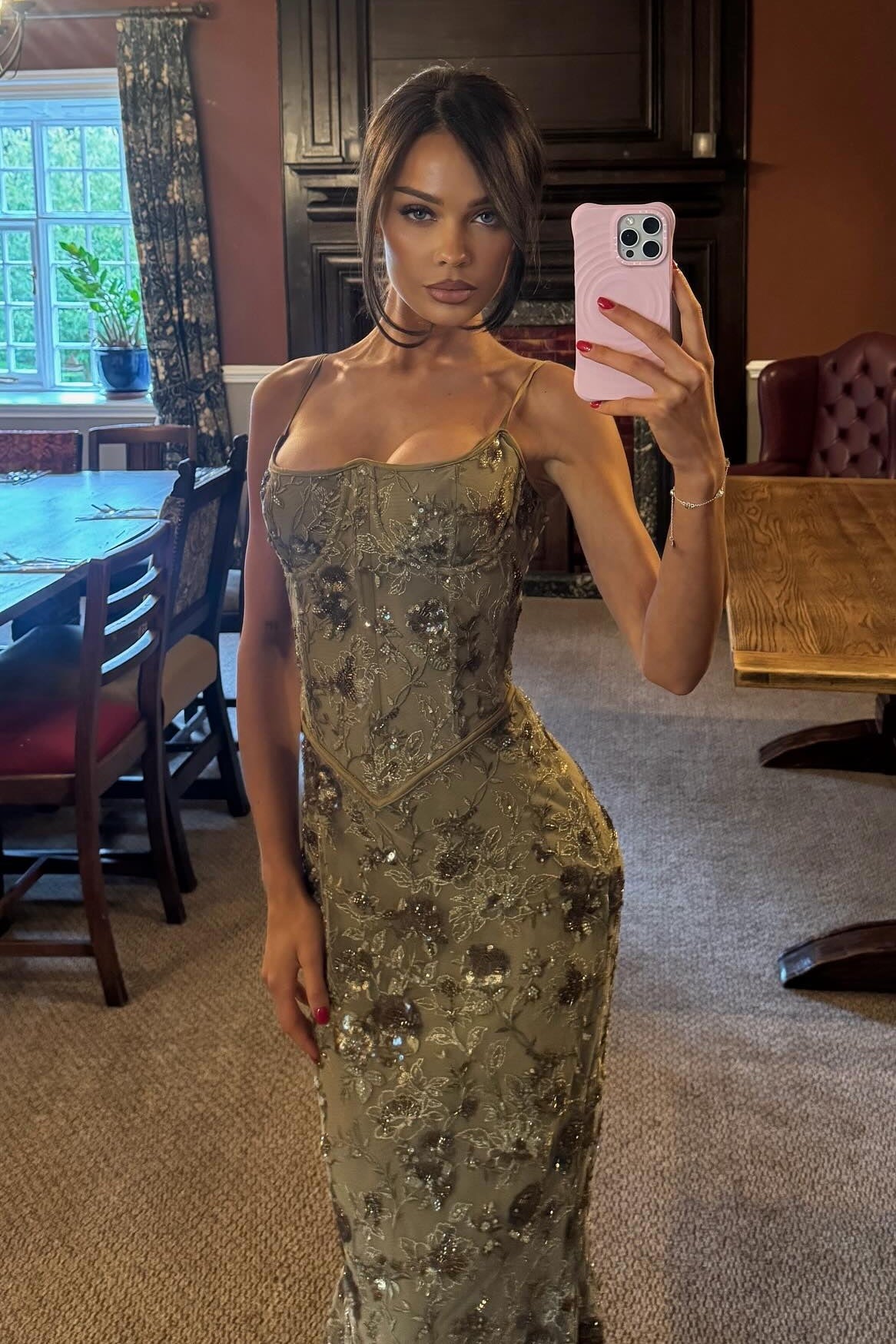 Gorgeous Mermaid Spaghetti Straps Green Lace Long Prom Dress with Appliques