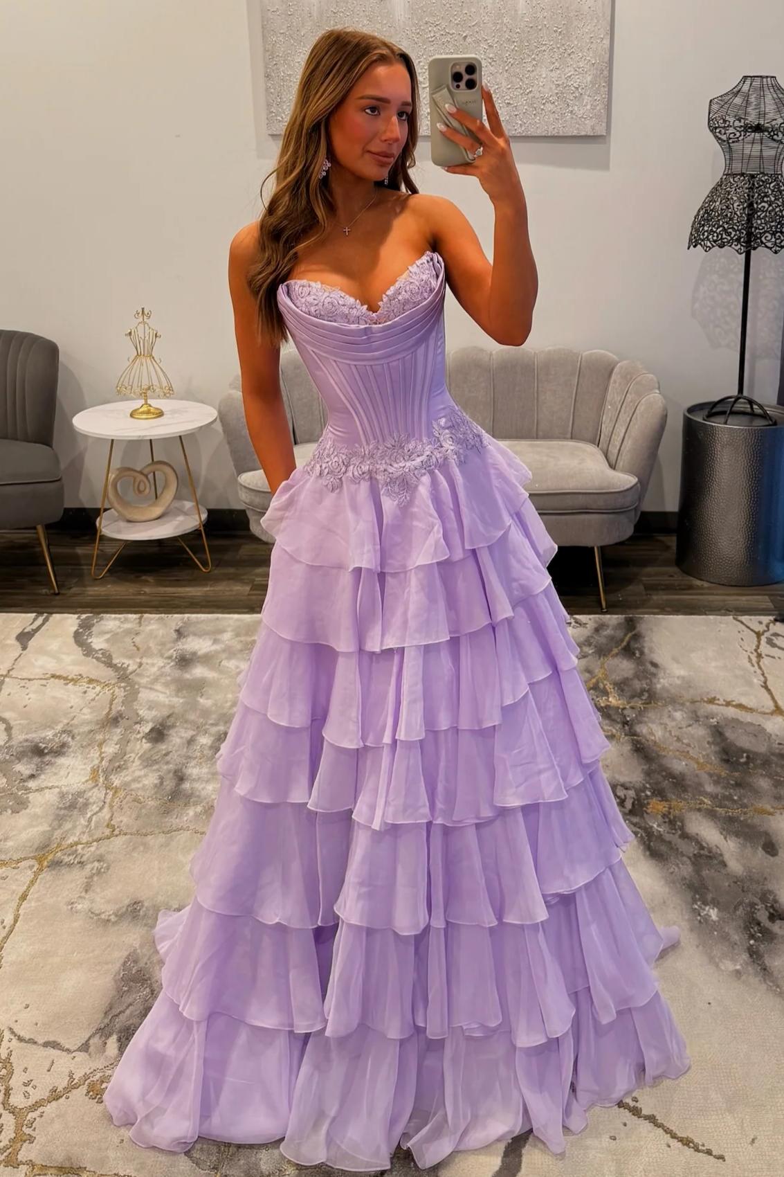 Lovely Sweetheart A-Line Corset Ruffle Prom Dress with High Slit and Appliques
